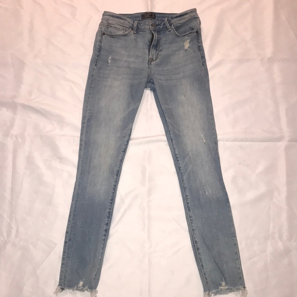 Abercrombie & Fitch 27/4 Mid Rise Super Skinny Jeans